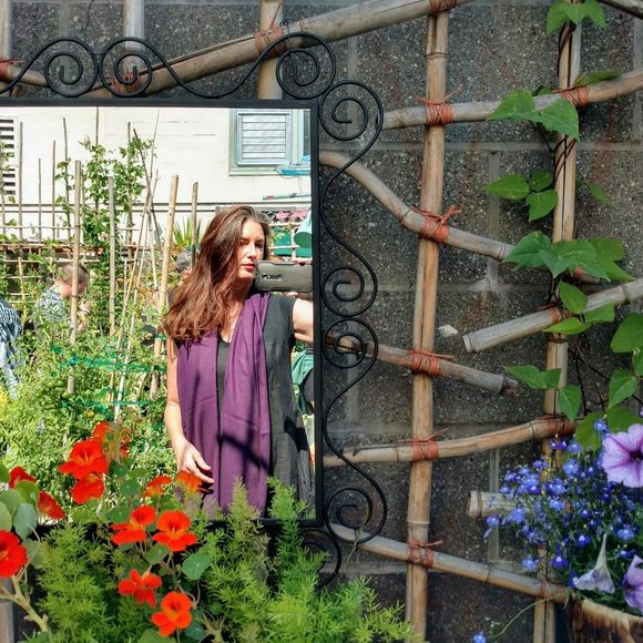 Meet your Posher, Mercy - Picture 1 of 1